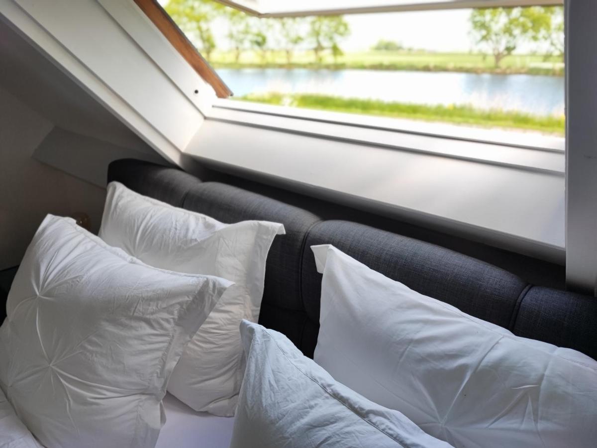 Guesthouse At The Amstel River With 2Br 2Ba And Garden Amstelveen Esterno foto